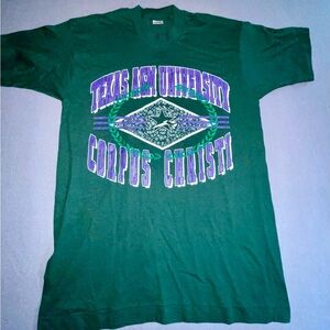 Vtg Texas A&M Corpus Christi Islanders T-Shirt